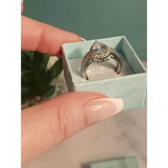 Women's 3.50Ct Pear-Cut Lab Diamond Halo Engagement Ring – 14K White Gold Plated - Picture 14 of 14